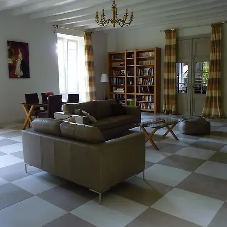 Chateau De La Houillere Bed & Breakfast 3*