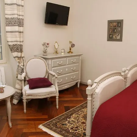 Chateau De La Houillere B&B 3*