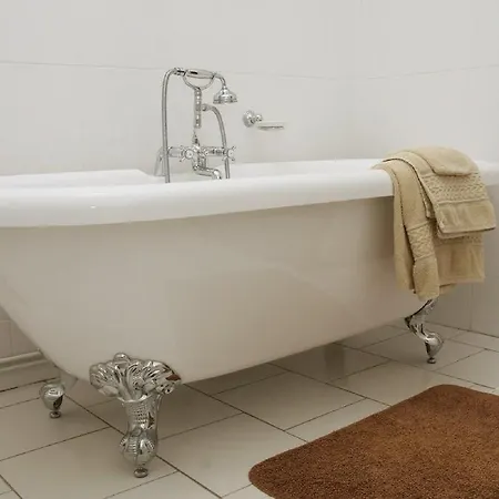 Chateau De La Houillere Bed & Breakfast